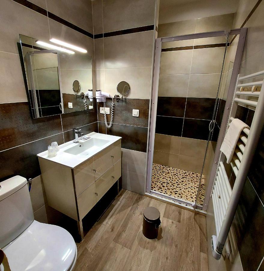 Hotel Les Hauts De Mourèze Zewnętrze zdjęcie